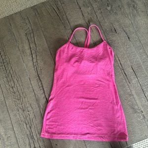 Lululemon tank
